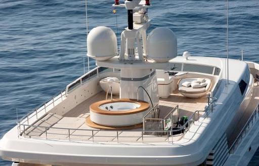 Overhead view of the Jacuzzi on the sun deck of charter yacht ASLEC 4