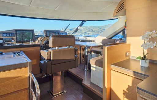 Charter yacht NAYLA helm station