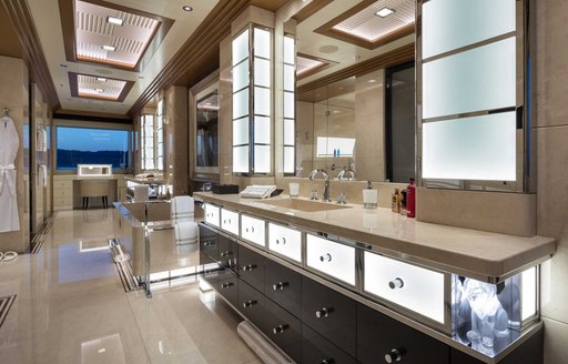 Master cabin ensuite onboard Lana
