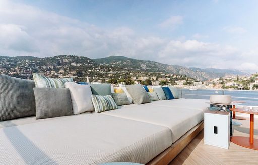Charter yacht SAL sun pads