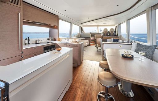 Charter yacht ELIZABETH main salon