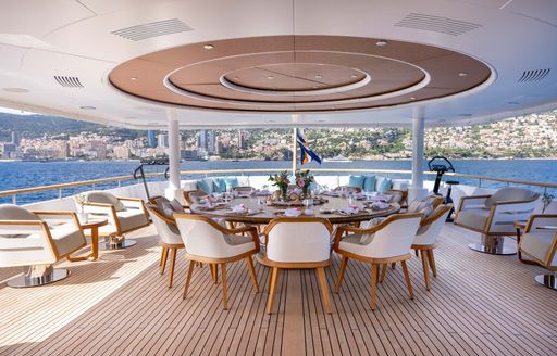 Charter yacht SOLAFIDE exteriors and alfresco dining table