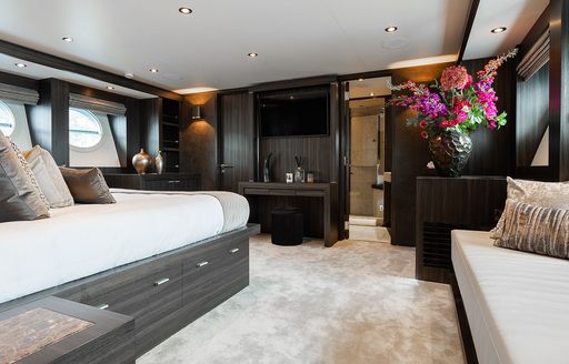 Master cabin onboard charter yacht BAGHEERA