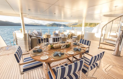 Superyacht SPIRIT dining and seating on aft decl