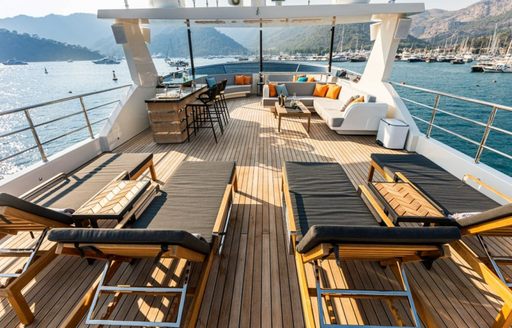Charter yacht ZEEMAR sun deck