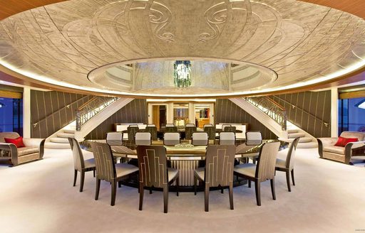 M/Y SERENE's luxurious dining room