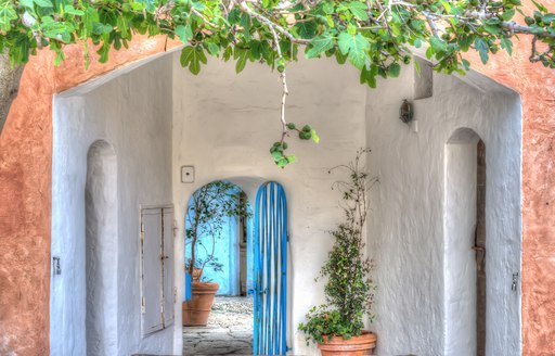 Pretty whitewashed building in Sardinia