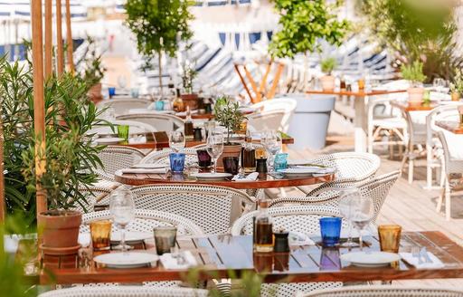 Ruhl Plage Nice dining area