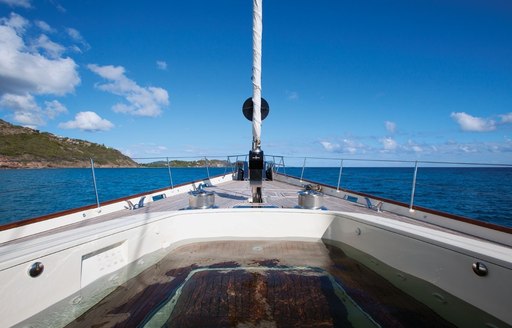 the tender well on the foredeck of sailing yacht TIARA converts into a spa pool