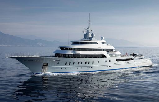 Charter yacht VICTORIOUS at sea