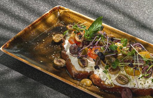 Iris Abu Dhabi food