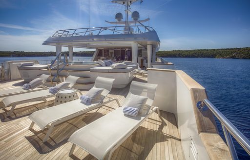 dog friendly yacht sundeck