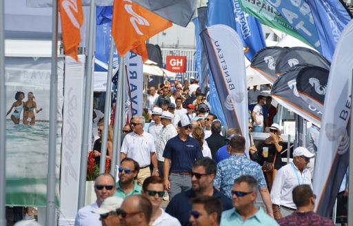 FLIBS 2018 boardwalks full of people