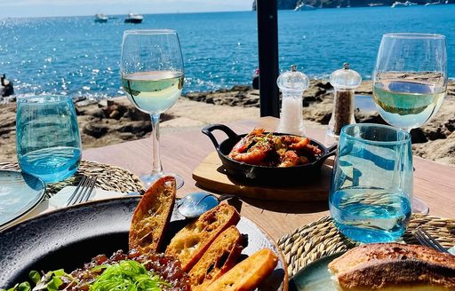 Restaurante Illeta food, drinks, water