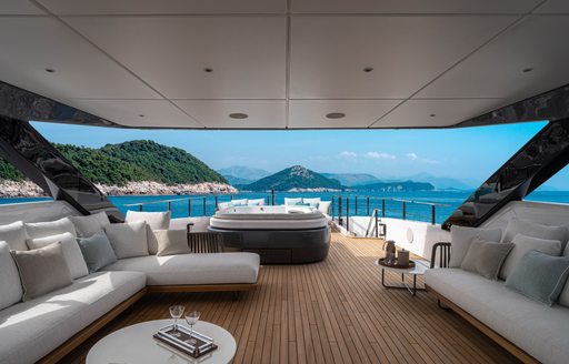 Exterior seating area onboard charter yacht CANOE CANOE