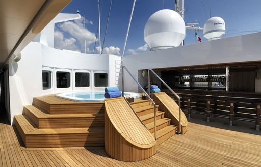 sundeck Jacuzzi next to bar on board motor yacht ‘Lauren L’ 