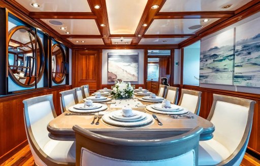 Private yacht charter LEVERAGE interior dining area