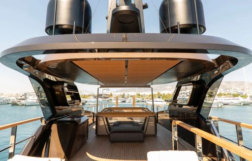 Deck Jacuzzi onboard charter yacht RAJA²