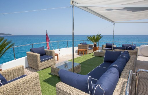 The outdoor lounge on board superyacht MIRAGGIO