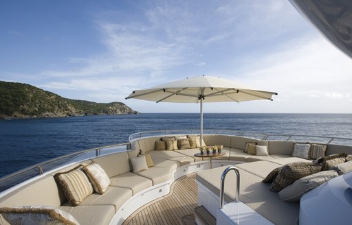 Superyacht UTOPIA's deck seating