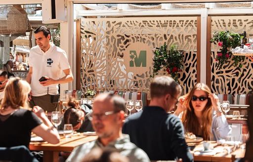 Moorea St Tropez dining area