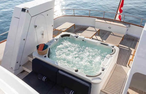 jacuzzi superyacht curiosity