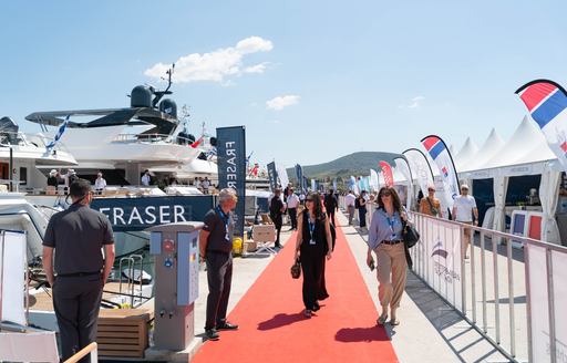 MEDYS show with red carpet and visitors