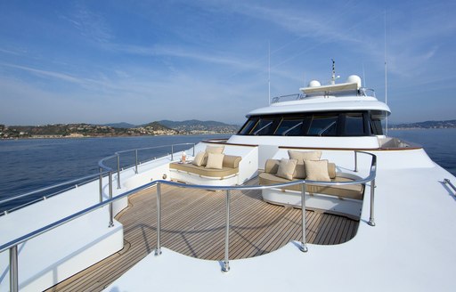 portugese bridge on superyacht lady g ii with wheelhouse in background