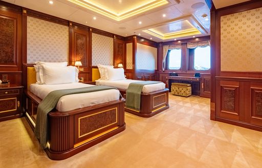 Charter yacht BLACK PEARL twin cabin with two single berths and dual windows