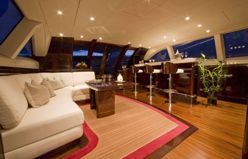 The upper salon of luxury sailing yacht Ldynosa G