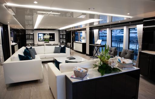 Main salon on board charter yacht SONISHI