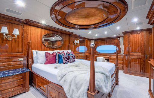 Newly refitted motor yacht MI AMORE now available for charter in the Bahamas photo 3