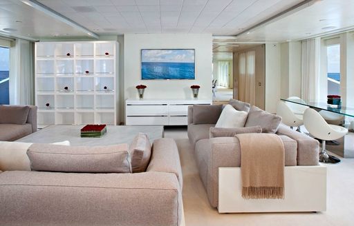 luxury motor yacht IDOL main salon with entertainment system
