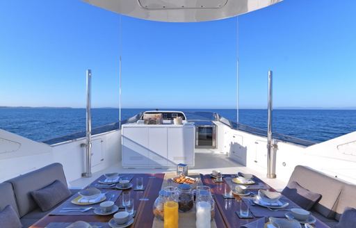 Special offer with Falcon Yachts motoryacht MARTINA in Greece photo 3