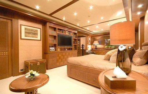 The main salon of superyacht 'Force India'