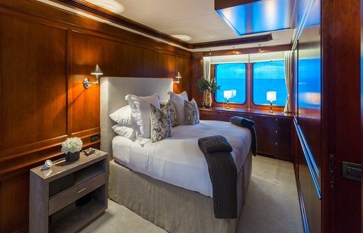 full-beam master suite on board superyacht PIONEER 
