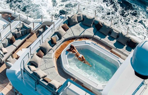 Aft Jacuzzi onboard MY Ouranos