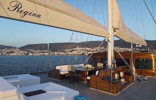 midship alfresco dining on board luxury yacht REGINA