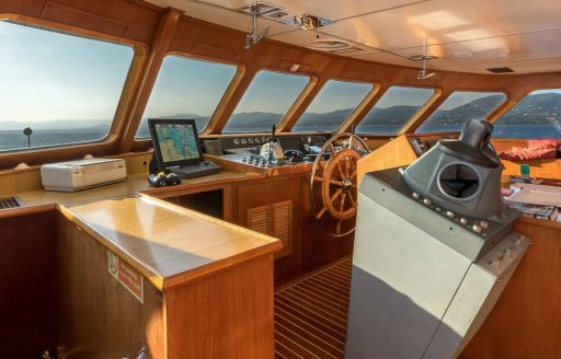 Overview of the bridge onboard charter yacht SECRET LIFE