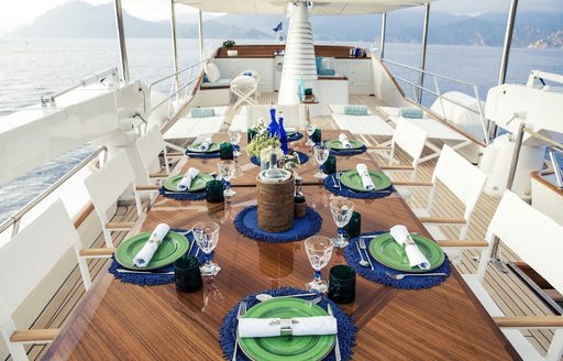vespucci motor yacht outdoor dining areas