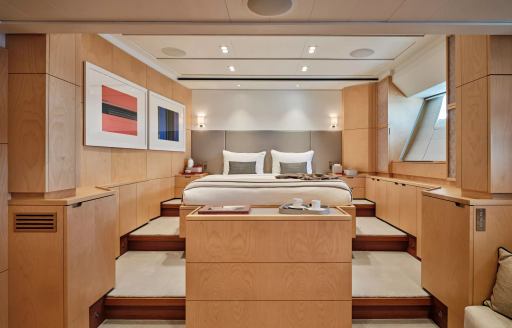 Overview of the master cabin onboard charter yacht GUILLEMOT