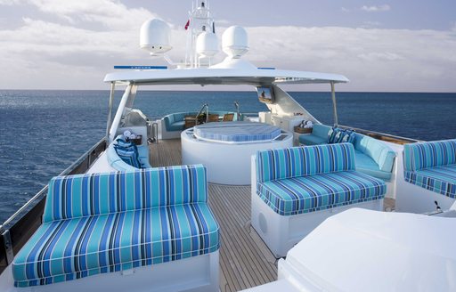 seating and Jacuzzi on sundeck of charter yacht ‘Lady Bee’