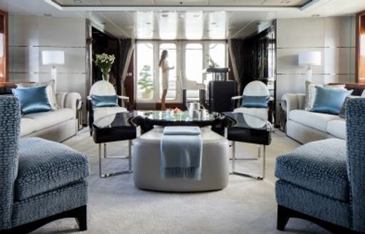luxury yacht TURQUOISE main salon