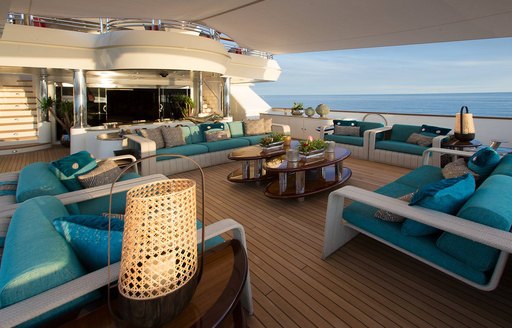 Aft deck seating area on superyacht Cocoa Bean