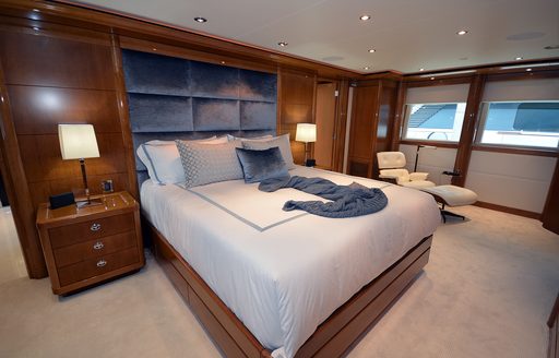 Luxury Yacht AQUAVITA master suite