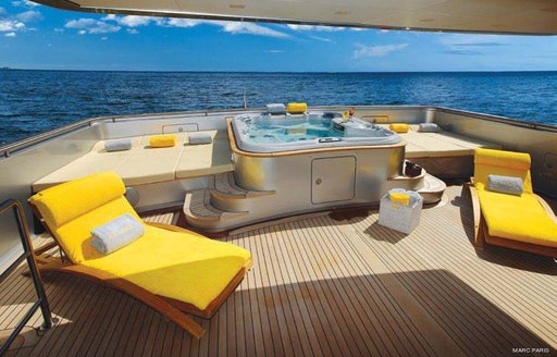 expedition yacht EXUMA deck with jacuzzi and sun loungers