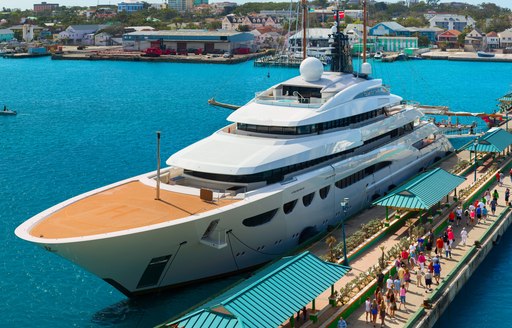 Bahamas Luxury Yacht Charter