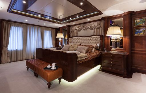 full-beam master suite on board charter yacht PRIDE