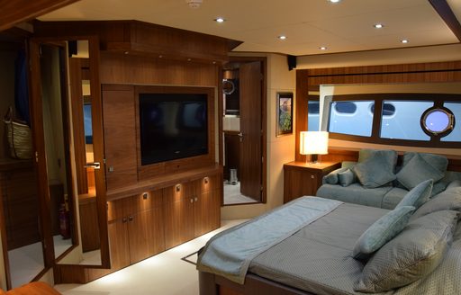 Main suite on charter yacht Ray III