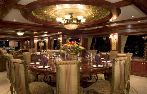superyacht amarula sun's dining room